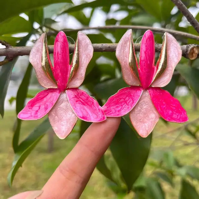 Pendientes de flores bonitos y adorables para mujer, ideales como regalo.