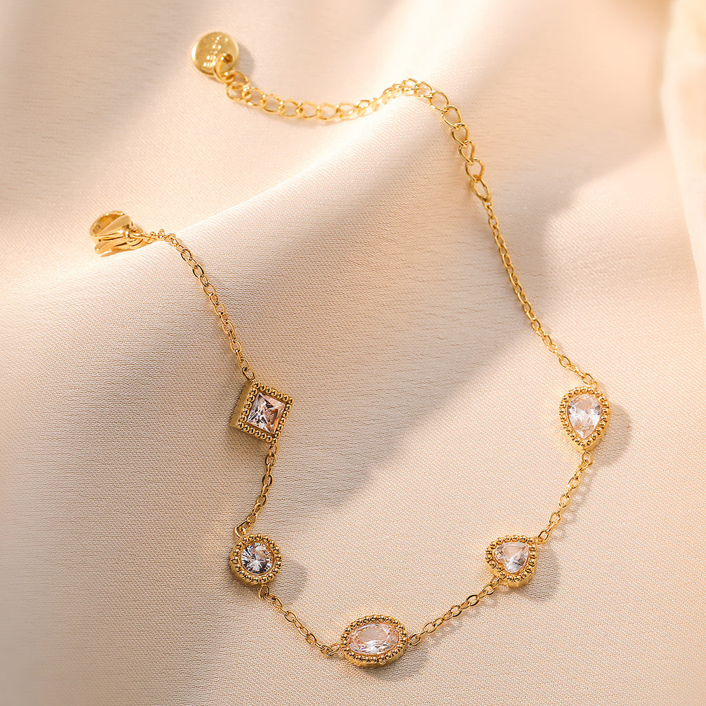 Pulsera de acero titanio con circonitas para mujer, joyería exclusiva, versátil y resistente al color.