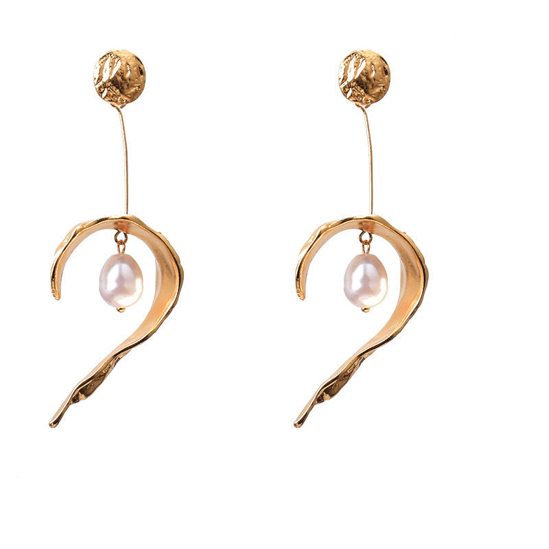 Pendientes de moda para mujer con forma de corazón, perlas y metal.